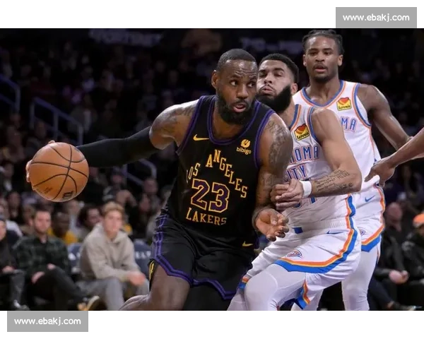 湖人对阵热火总决赛G1回放解析詹眉统治力全景呈现攻防细节与关键时刻